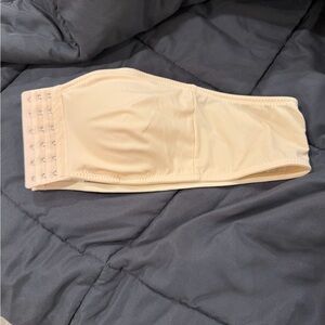 Strapless Bandeau Bra in Nude